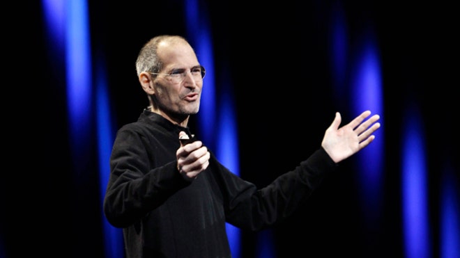 Steve Jobs takes stage iCloud